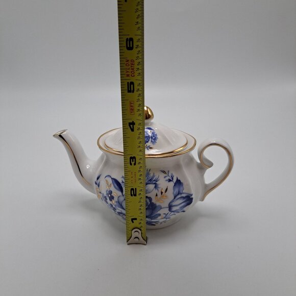 Wade England The Regency Collection White Teapot Blue Floral White Gold Trim - Picture 2 of 11